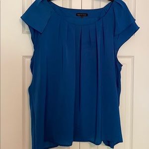 Sweet blouse! Feels like silk, but not!